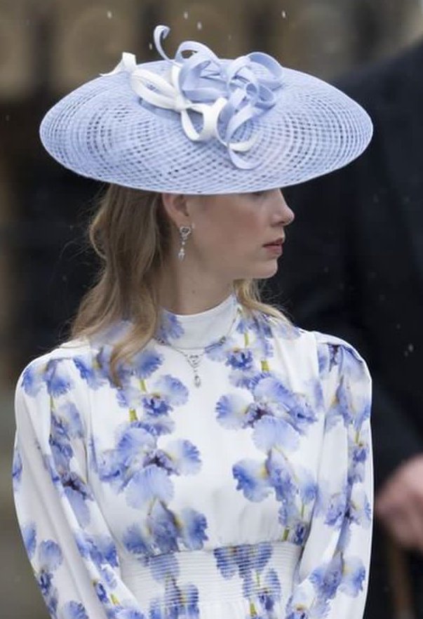 CraftRitalia's tweet photo. Some beautiful headpieces at  king Charles coronation
#SuellaBraverman
#QueenRaniaofjordan 
#akshatamurty 
#LadyLouise
#QueenCharlotte 
#fascinator
#KingCharles https://t.co/GVNeZBxBH5
