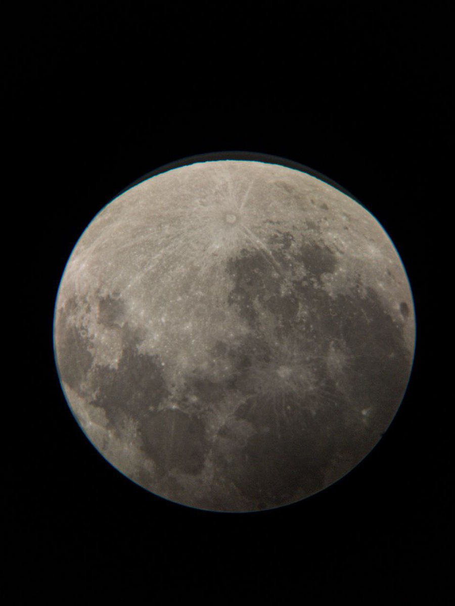 smartphone_astr's tweet photo. #PenumbralLunarEclipse by our member Tahir Ghauri. 🌄 #Moon
#Mi 10T, Stock Pro 
1 frame, 1/100s, ISO 100
#Celestron SkyMaster 114Eq 10mm (100x) 
#LRMobile May 5 2023 10:08 PM - Abbottabad. #mobilephotography #astronomy #Astrophotography #smartphone_astrophotography #Moonshot https://t.co/aFgr0dOP2u