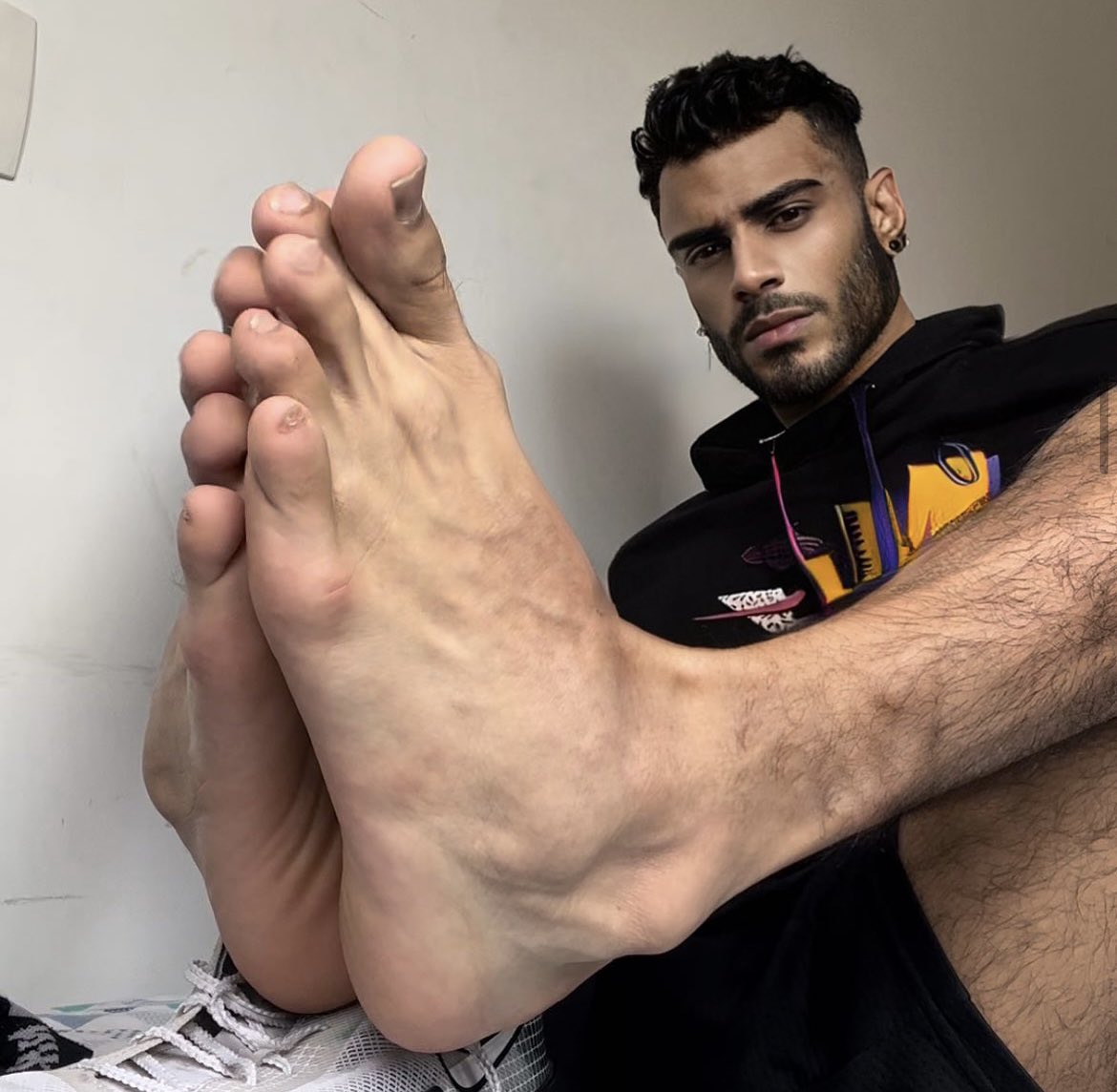 DICKS 'n BULGES 🍆 tweet media
