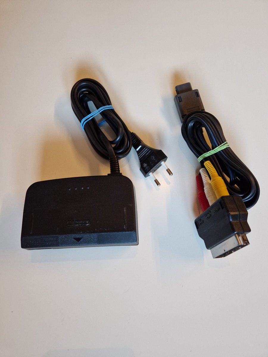 got2pair's tweet photo. Nintendo 64 / N64 - Regionsfri. Original strömadapter och AV bildkabel. 
Pris: 3.000 kr exkl frakt. https://t.co/35gOmla6ng