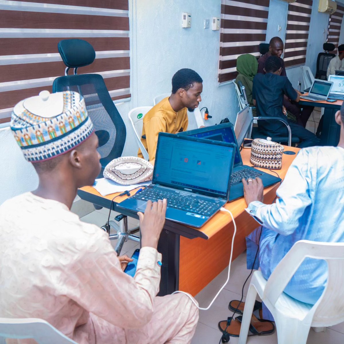 mubarakdaha's tweet photo. 🚀I had the pleasure of co-organizing the #CohereAIHack in Kano, which was sponsored by @CohereAI and @AISaturdayLagos . This amazing event was held across 5 locations in Africa, including Abuja, Lagos, Ibadan, and Kigali Rwanda, and it was truly a remarkable experience.🎊 https://t.co/Z34phoz1ki