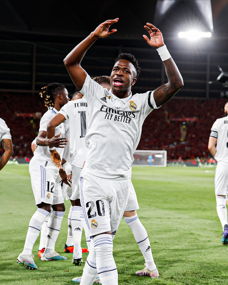 🤔 ¿El GP no era en Miami?
🏎️ ¿Por qué hay un Fórmula 1 haciendo vuelta rápida en Sevilla?