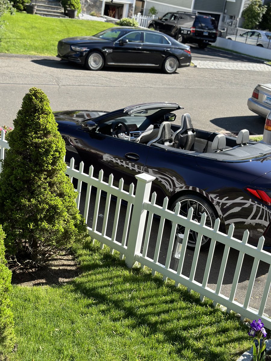 Yeezuss's tweet photo. Batmobile out to play on this beautiful spring day 🍇🍇🍇🍇#M4 #m4comp @BMWUSA @BMW https://t.co/e5OoJqT0jl