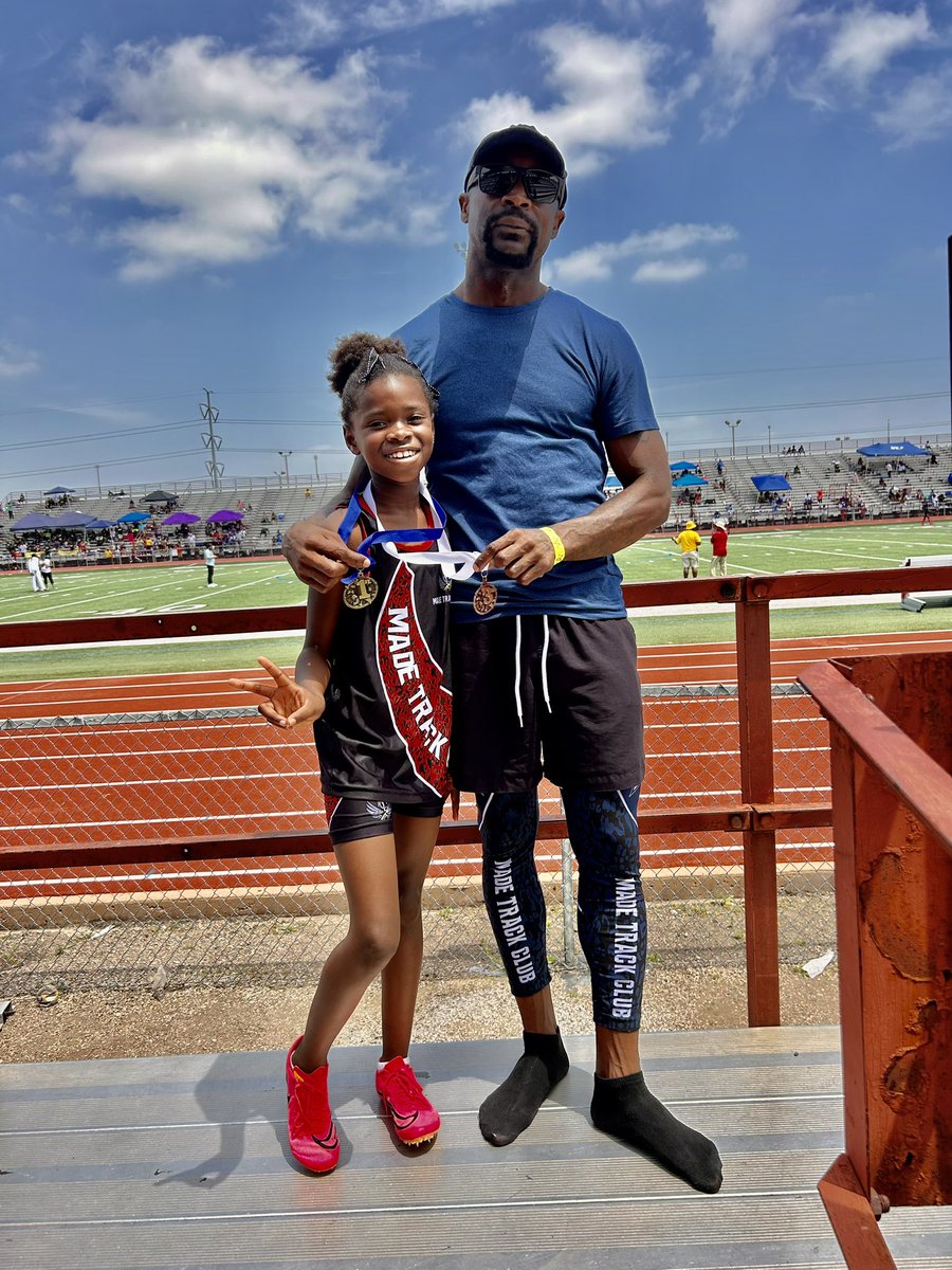 madetrackclub's tweet photo. Two medals today at her first track meet ever now that’s a clutch… 🥇 in the 8u girls 100m ( 14.7 ) & 🥉 in the 8u girls 200m ( 33.20 )…
#yahyah #madetrackclub #stealthmeet #samhoustonhs #trackandfield #reels #explore #100m #sprinter #briyahskinner https://t.co/S7Cy5N0Gw3