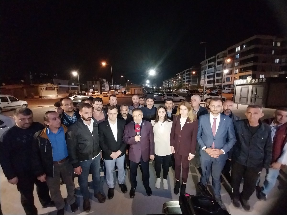 OmerrUnal's tweet photo. İktidara geldiğimiz de ilk 100 gün içerisinde ; 
Staj ve Çıraklık Sigorta  Başlangıcı Sayılıp Emekliliğe Dahil Edilecek 
@ibrahimersz42
#SanaSöz 
#HaydiTürkiye
#StajyerÇırakHakkınıHelalEtmiyor https://t.co/rxV2XMvVJf