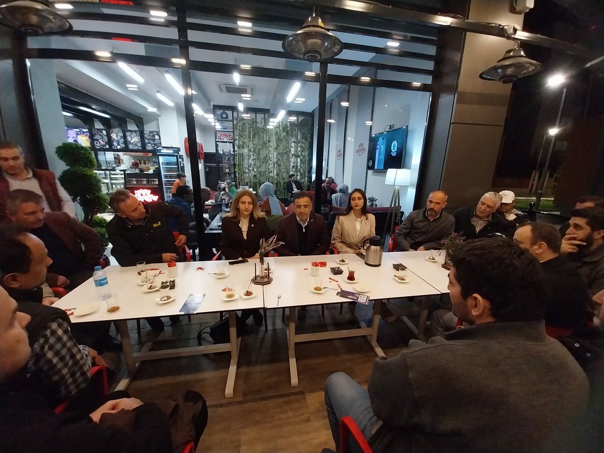 OmerrUnal's tweet photo. İktidara geldiğimiz de ilk 100 gün içerisinde ; 
Staj ve Çıraklık Sigorta  Başlangıcı Sayılıp Emekliliğe Dahil Edilecek 
@ibrahimersz42
#SanaSöz 
#HaydiTürkiye
#StajyerÇırakHakkınıHelalEtmiyor https://t.co/rxV2XMvVJf