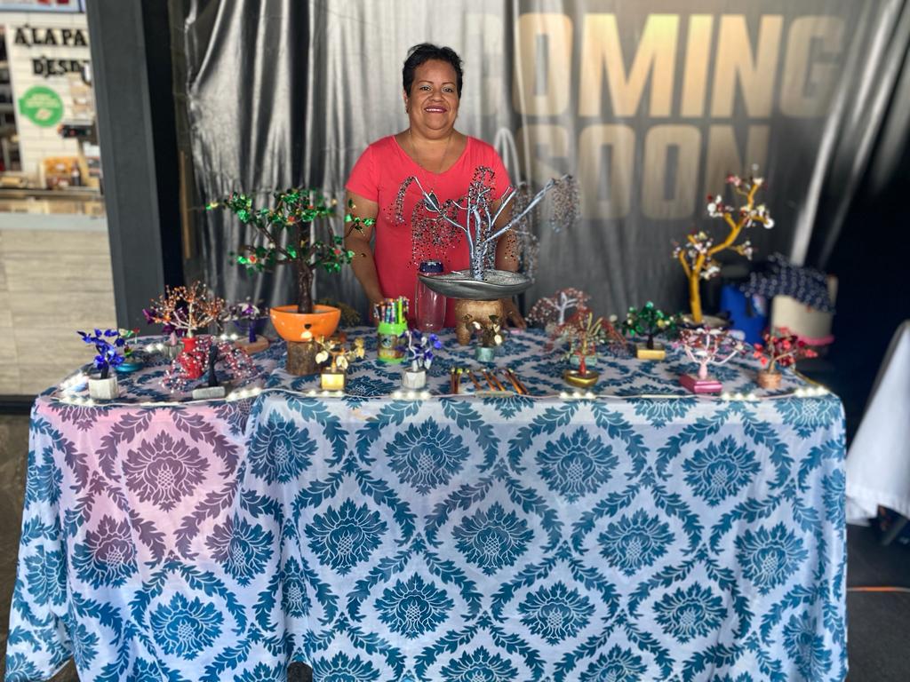INMIRA1's tweet photo. 💜 Estamos pasando una tarde increíble celebrando a mamá. Ven a Fragaria y #ConsumeLocal, adquiere su regalito en los stands de nuestras emprendedoras y apóyalas. ¡Te esperamos!

#JuntasRompemosEsquemas https://t.co/BXvmIuCsig