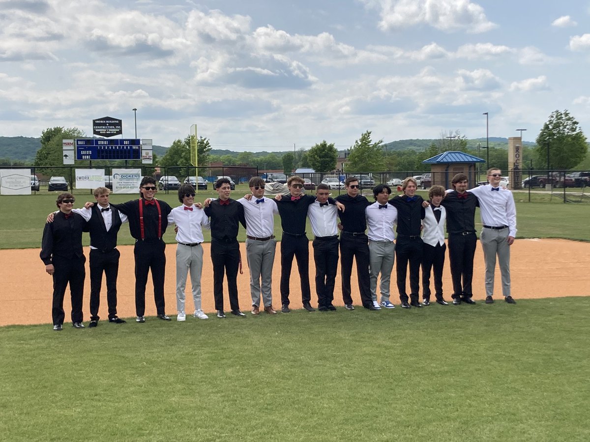 Rvale_Baseball's tweet image. These guys clean up well. Be safe and have a great time. @RockvaleHigh_TN #Prom2023 #RockvaleHighProm