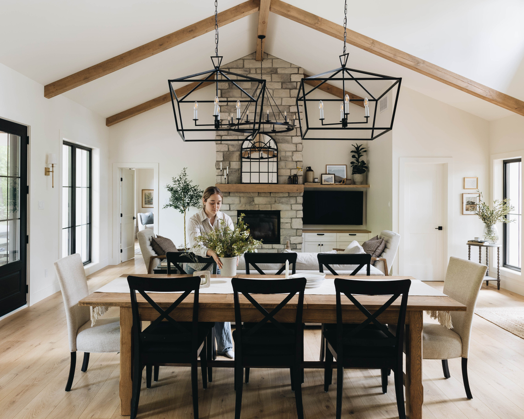 eldoradostone's tweet photo. 𝕋ℍ𝕀𝕊 is what we call dining with 𝕒 𝕧𝕚𝕖𝕨 ✨ #ShareTheLoveSaturday
-
Pictured: Whitebark | Cliffstone with dark grout
Design by @cmpg.design.construction✨
📷: @photographieinterieure.co https://t.co/4444yYbrRT