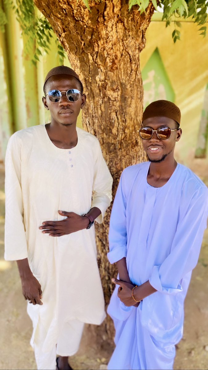 اصنع سعادتك بنفسك ، اتوقع الافضل واستعد للكوابيس .