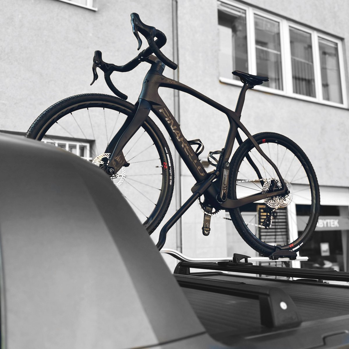 shontishar's tweet photo. Bought a new toy 😍#roadtogravilbike #cycling #fullgaseverywhere #pinarellogrevil @Pinarello_com https://t.co/R88I5gSKzX