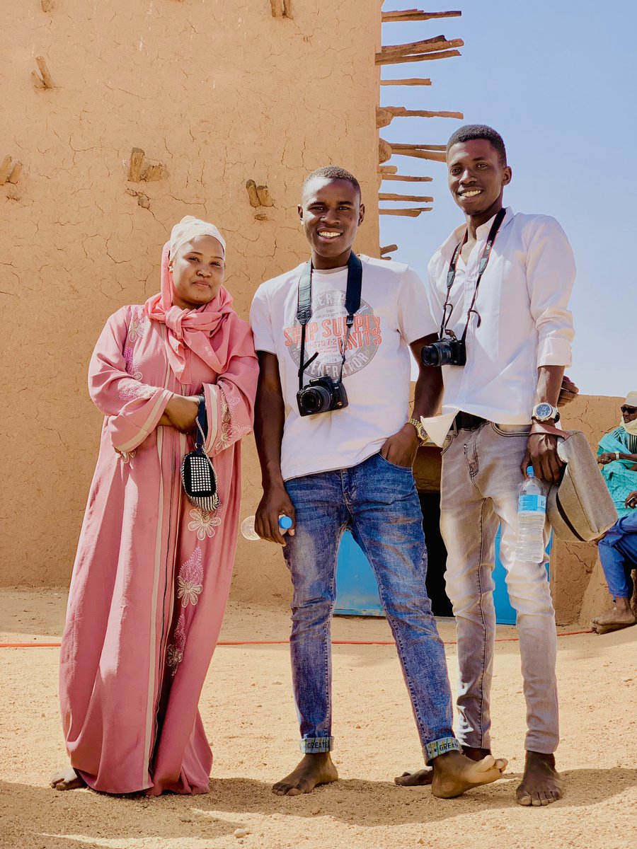 m9_moussa's tweet photo. La Journée du patrimoine mondial africain (5 Mai) est l'occasion pour les peuples du monde entier, et en particulier les africains, de célébrer le patrimoine culturel et naturel unique du continent.
Une visite guidée a été organisée par #Masnat & #CECOGAZ/Az @Obianou #Agadez 💡 https://t.co/bRUjAZFlxF