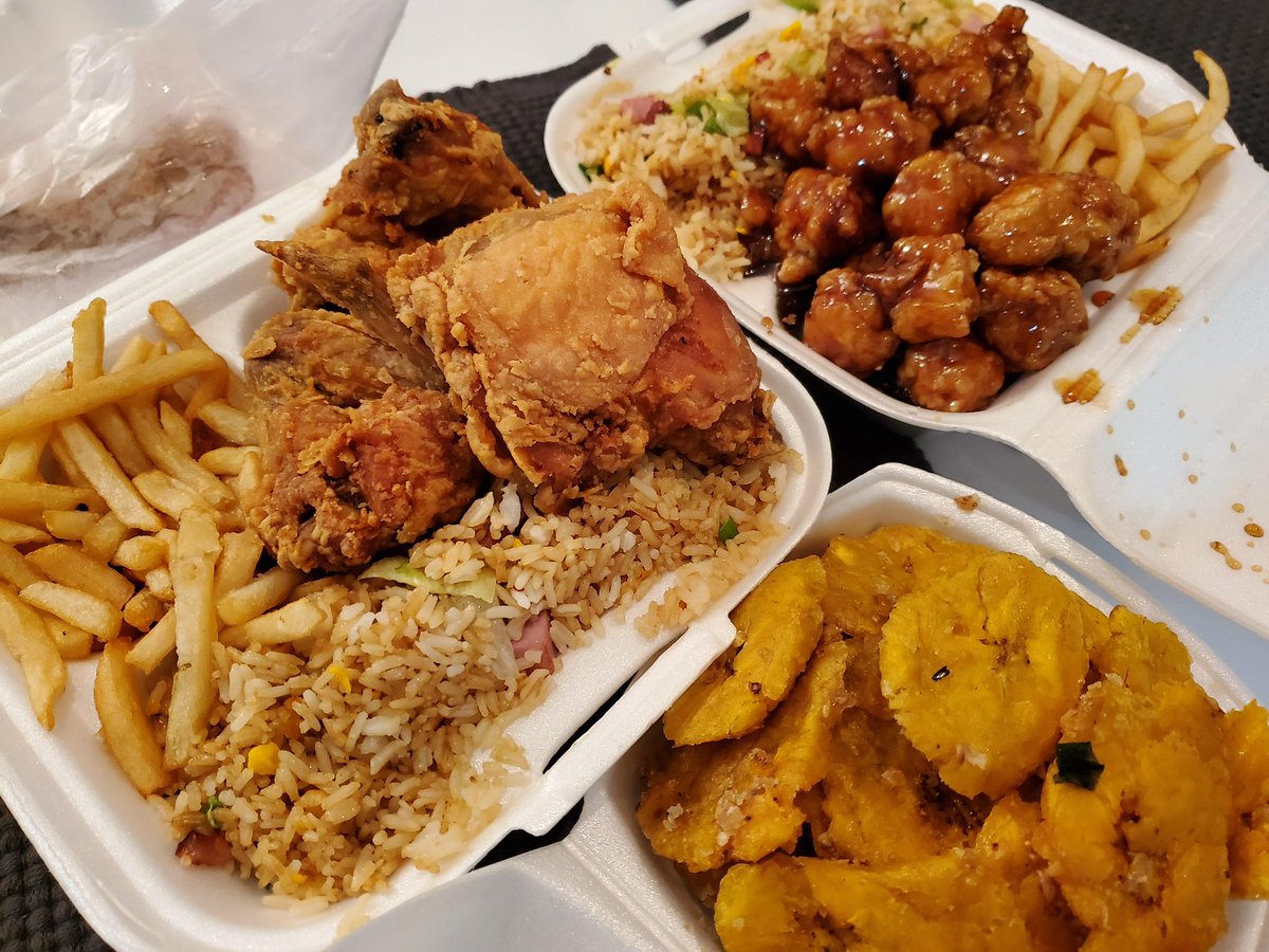 peldomoo's tweet photo. PUERTORICAN CHINESE FOOD FOR THE FUCKING WIN. 🤭🇵🇷 https://t.co/DzxaqoQTgu