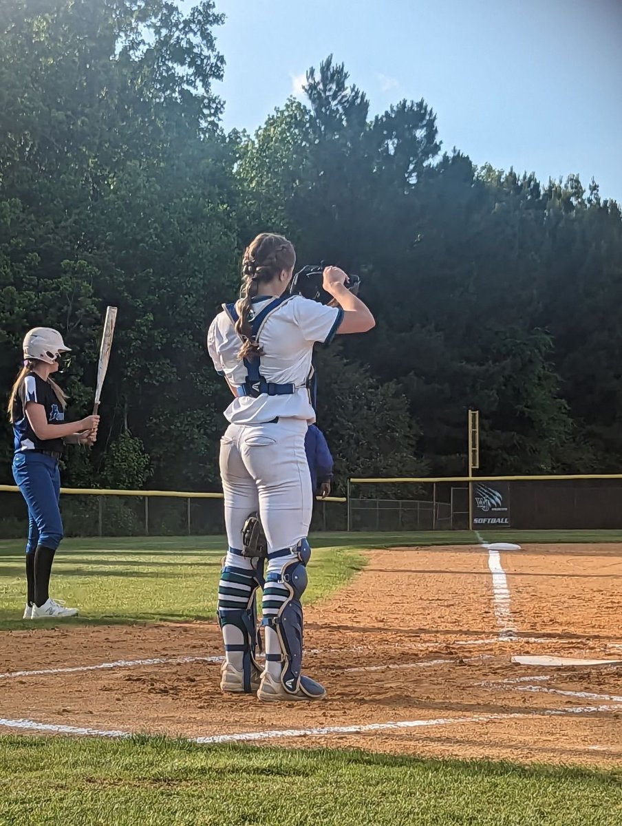 brooklynns2023's tweet photo. Senior night last night against Hunt. Thank you to everyone that helped me have a great night!! It’s been a great season and i’m so excited to start playoffs this tuesday!! #seniornight @carolinaflames1 @BURamsSoftball https://t.co/ZNiWG5j0YD