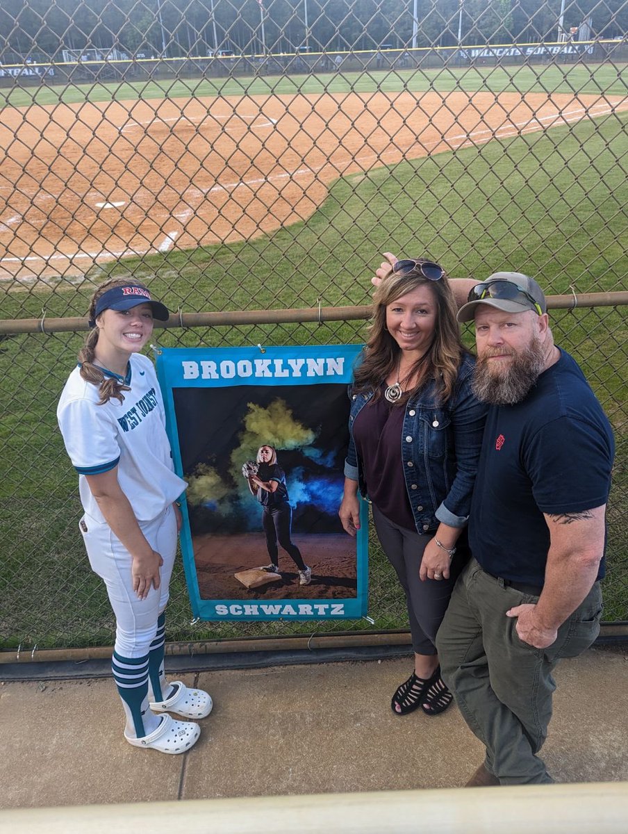 brooklynns2023's tweet photo. Senior night last night against Hunt. Thank you to everyone that helped me have a great night!! It’s been a great season and i’m so excited to start playoffs this tuesday!! #seniornight @carolinaflames1 @BURamsSoftball https://t.co/ZNiWG5j0YD