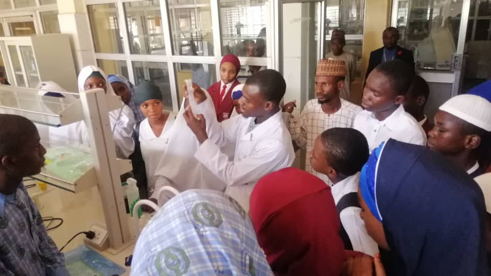 Today, we had our conference room and labs packed with future leaders of science and technology! 
Big shout out to all those involved in helping to spread the love of #science to our future leaders.
 #Dros4schools  #Droso4Nigeria #BioRTC
#DrosAfrica
#RWTH #TReND #ICGEB