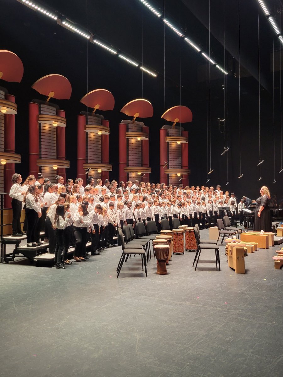 Just love this event every year! Spotlight on Young Musicians Concert at the @KravisCenter. Congratulations to our @BinksForestES Students who participated. #musiceducation @FLMusicED @MichellaLevy @MsKarenBerard @binksforestpta @pbcsd