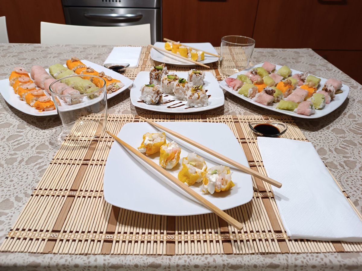 s_anb1's tweet photo. #SaturdayMood #chef #shushi #madehome #ludovico https://t.co/rXY5OPlvaq