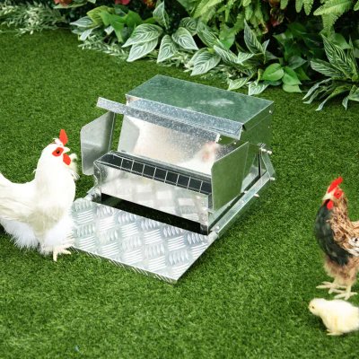 getconnectedone's tweet image. A variety of #chickencoops &amp;amp; #henhouses to choose from. They have chicken coops for sale to meet any need from the casual backyard farmer to the dedicated enthusiast. shrsl.com/420bq #PaidPartner Their chicken houses are made from the highest quality material