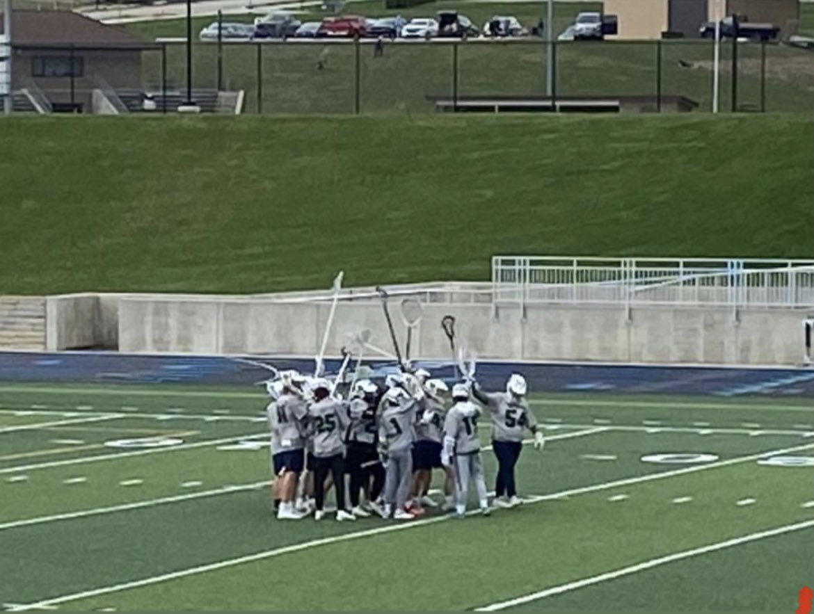 Waterford United Boys Lacrosse traveled to Petoskey for a couple games! Lost a close one 3-4, and picked up a solid 8-2 WIN! @WKHSCaptains @WaterfordMott