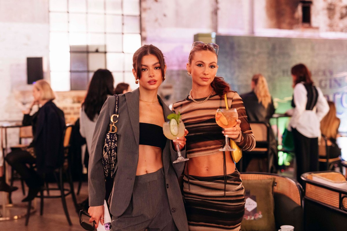 The Hendrick’s Gin Parlour returns to #AAFW. Immerse yourself in in the wonderfully unusual at the Hendrick’s Gin Parlour, as you rest from the hustle and bustle of Fashion Week either side of runway shows. Read more:  aafw.com.au/hendricks-gin-…