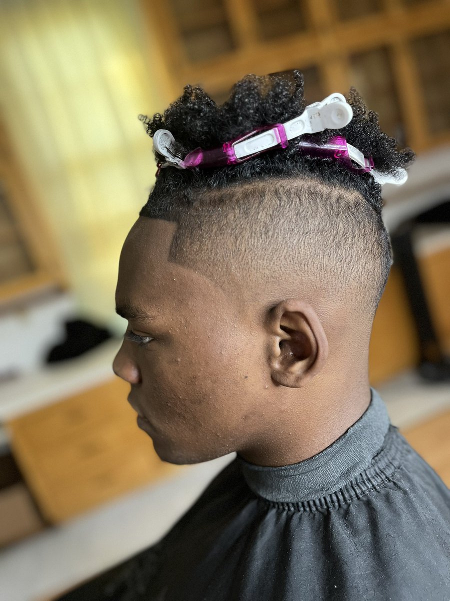 letmecutyohair's tweet photo. Thank You God!
Book with me below!
#LouisianaBarbers
#Kids #Women #Men #FreshCuts
#entrepreneur #318Barber
#FadesOfGlory #RustonBarber #GramblingBarber #GramFam #LaTech
https://t.co/Rh0Qpq9aW8 https://t.co/ggifgwD6R5