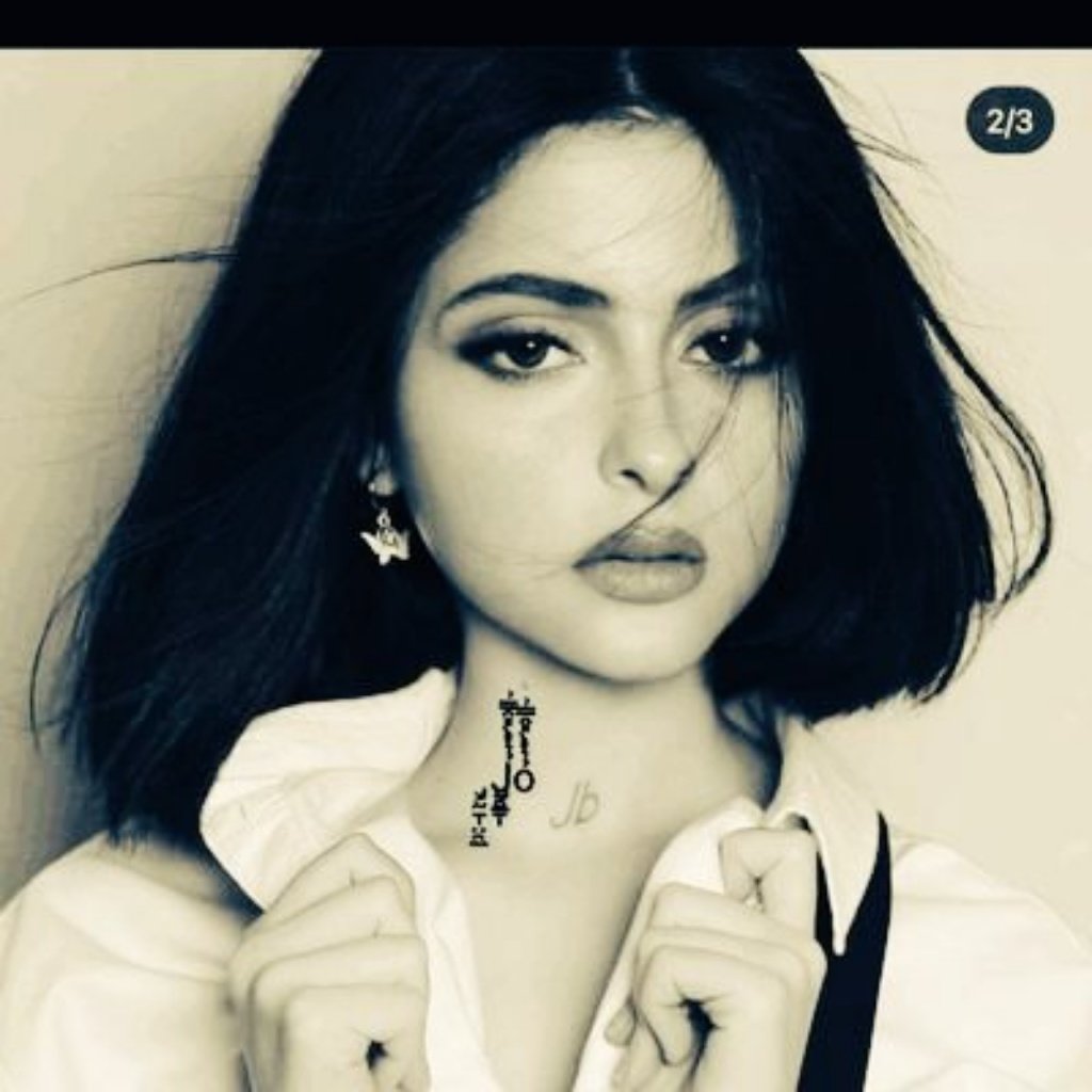 "من أرَادوا بِي كسرًا جعلهُم الله جسرًا أَعبُر عَلِيهِ لِلأفضَل."🤎👑