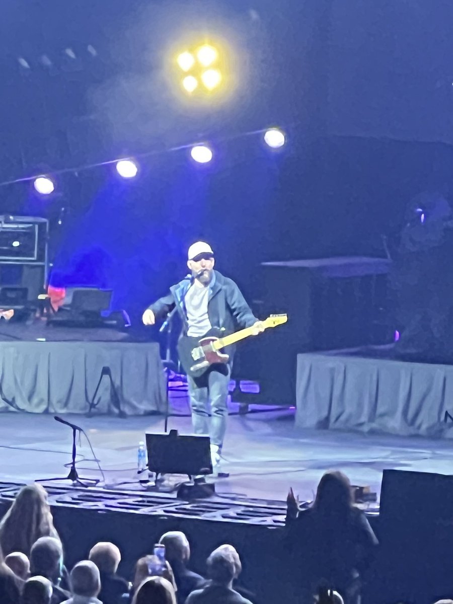 boggs1975's tweet photo. Had such a great night in Toledo last getting some spiritual up lifting @castingcrowns #wethemessengers #leannacrawford Healer #healertour https://t.co/ZihHnyRuEx