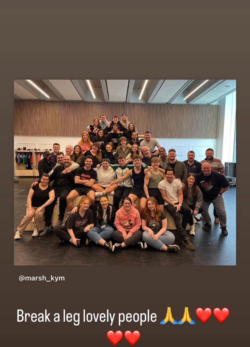 TakeThatFanBase's tweet photo. @Garyismyhero @GaryBarlow #Instagram(-story) ๐ #GreatestDays #people #โค #breakaleg #๐ #lovely #CalumS
@GaryBarlow https://t.co/pMXy9e3s9x