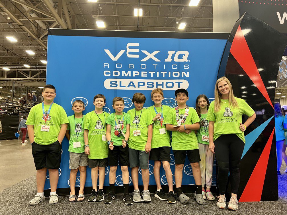 lmackay's tweet photo. Go Mossman Knights!  Pictures from their teams at VEX Worlds in Dallas. A competitive spirit combined with a fun-loving attitude.  Proud of their efforts!  @mossmanelem @CCISDSTEM https://t.co/JUVDs2ufSM