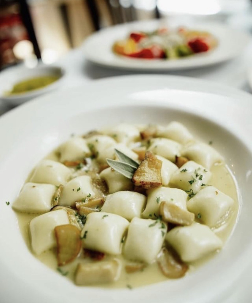 Truffle gnocchi... is there anything better? 
Photo by @baci_bistro_kailua
#bacibistro #bacibistrokailua #kailuatown #italianfood #hrahawaii #hawaiirestaurantassociation instagr.am/p/Cr6n6UQPx9v/