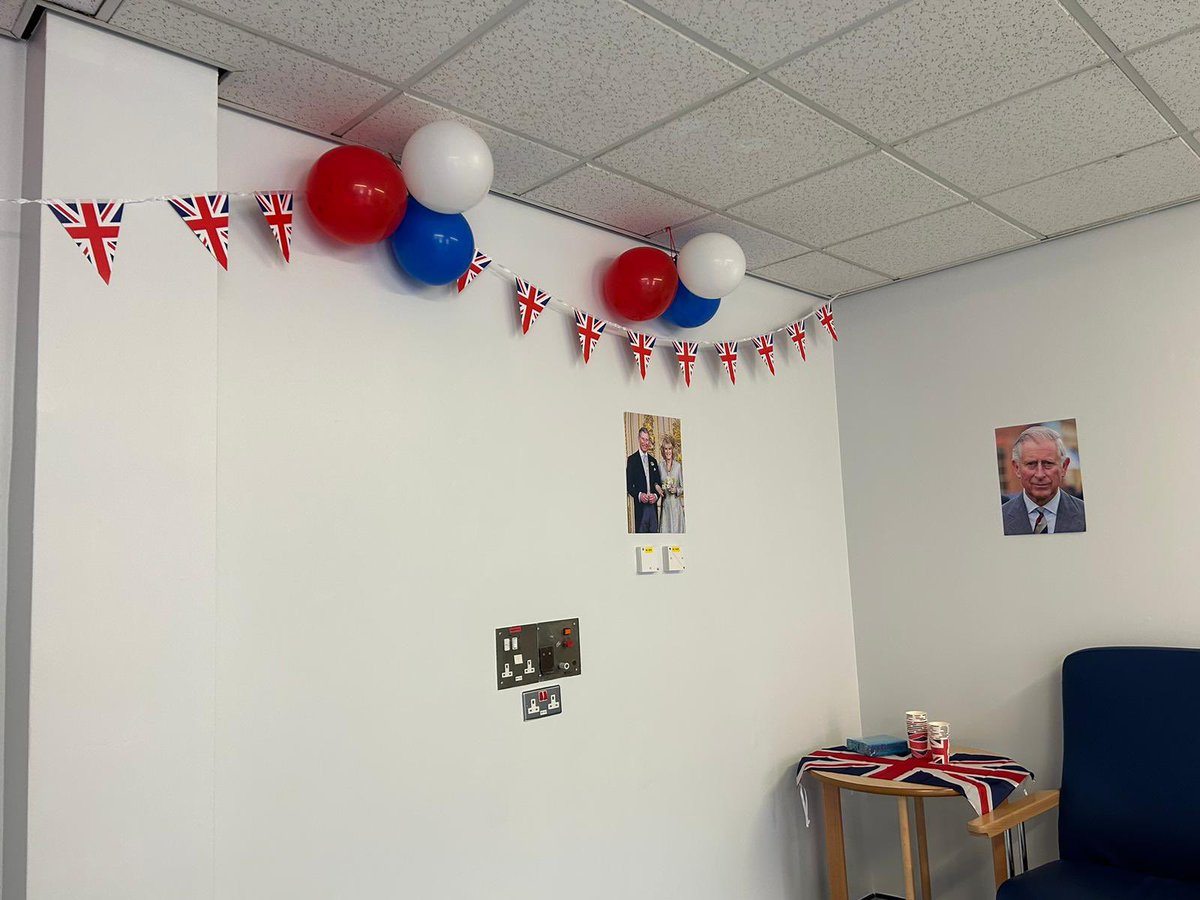 CatrinRooney's tweet photo. A king’s coronation celebration for the patients of Ward 3 PPH.
Fantastic work once again by the team.
@HywelDdaHB @meinir23 @RayaniMandy https://t.co/6vqO4UL3p2