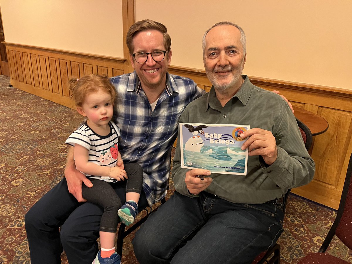 jamieclimate's tweet photo. So fun to get to see @Raffi_RC today with my family — Dorsey is in awe to meet her favorite celebrity 😂
Hard to think of other artists who have done more over the last 40+ years to inspire young people to protect the earth and our climate! #climatemobilization #belugagrads https://t.co/hqeGuSrGT5