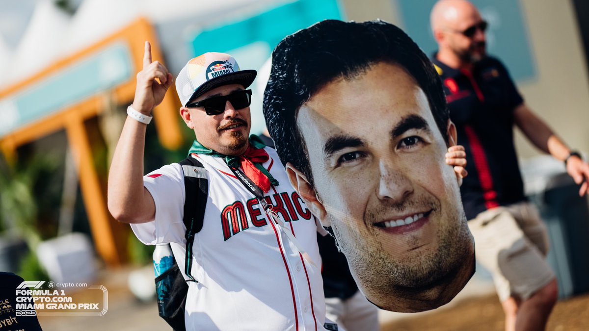 f1miami's tweet photo. Miami LOVES our pole sitter 🫶 

@SChecoPerez x @redbullracing https://t.co/7rCbVDSWCU