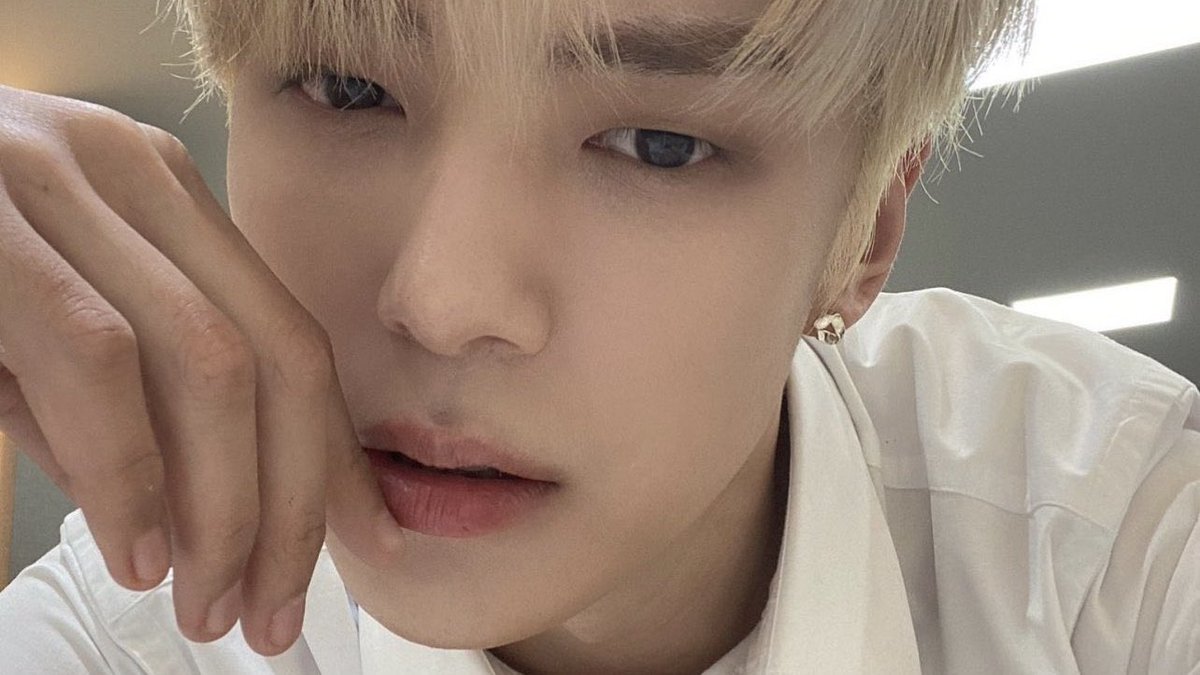 ¿qué por qué tan elegante? es que me voy directo a the #𝚑𖦹use·o𝑓·𝑖c𝕖𝔠𝔯eam a pasar un #𝚌hi𝑙𝑙ingﮩ٨ـtimǝ de la mano de mis muñequitas preciosas, que como siempre, sacan una obra de arte 🩷 soy su mayor fan y la queso 💋

𝑟ock𝑠tar /ᐠ - ˕ -マ Ⳋ☆ 𝒌o𝕙aku