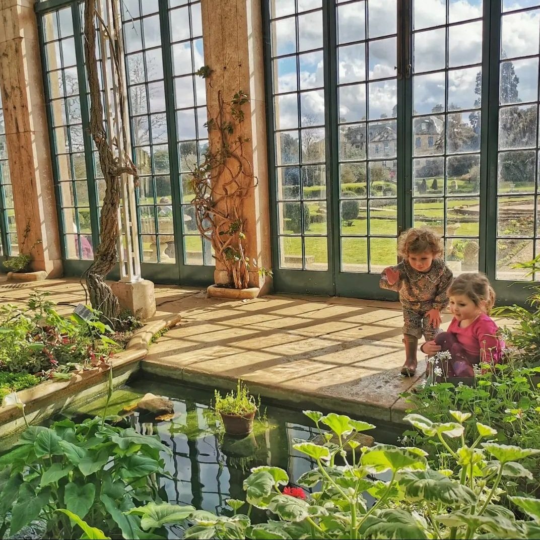 Linzi452's tweet photo. @nationaltrust @BeltonHouseNT in March - my two little girls were mesmerised by the fish pond in the Orangery 🧡 https://t.co/D8X5qWStRl