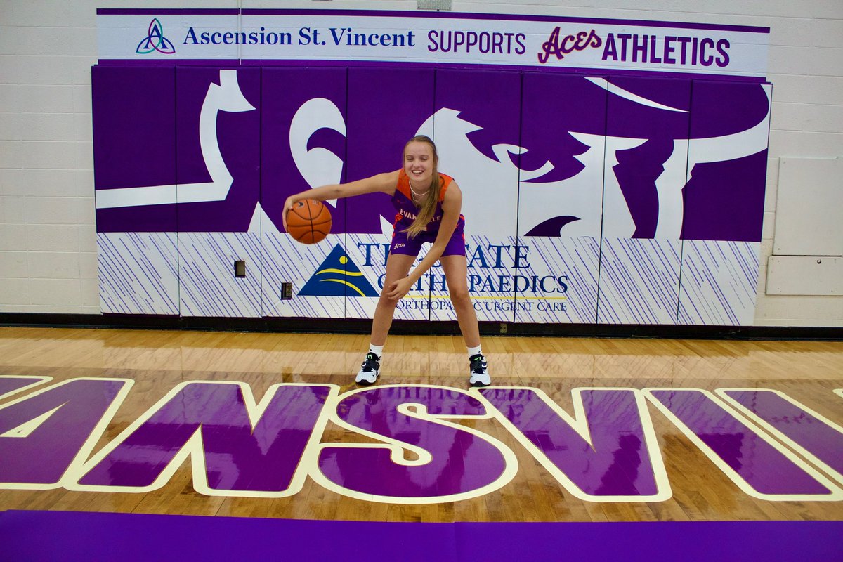 loganlu33's tweet photo. After a great conversation with @CoachRSW, I am excited to announce that I have received an offer to play at the next level at the University of Evansville! Thank you for giving me this amazing opportunity!! #GoAces @JasonLitz @UEAthletics_WBB https://t.co/UQ5Eehwvde