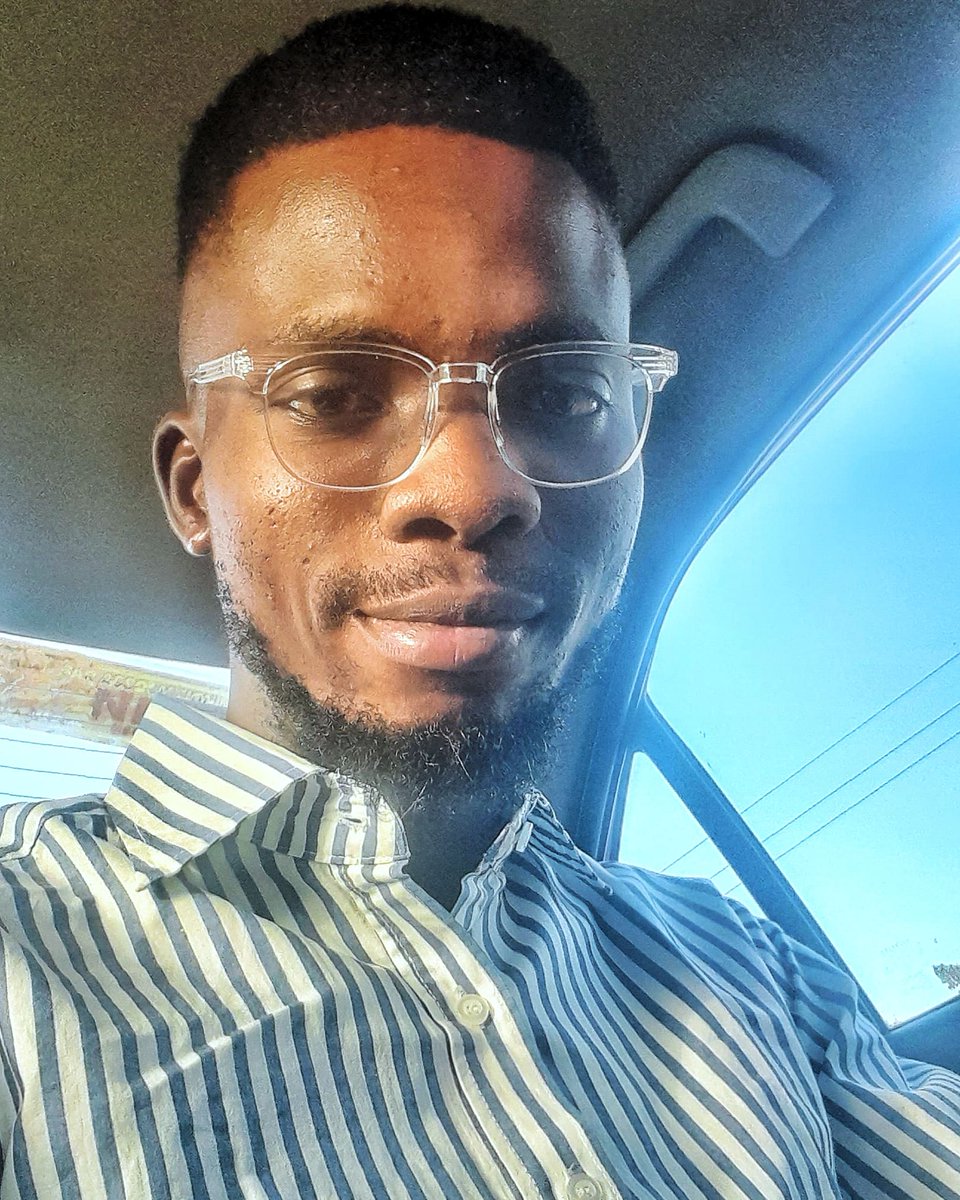 _bejidegbenga's tweet photo. L O V E♥️ &amp;  L I G H T💡 https://t.co/DDQJYlyUav