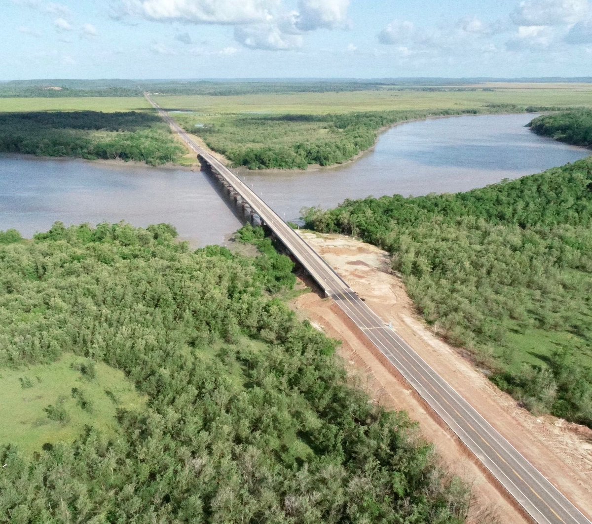 claytonoleto's tweet photo. Muito feliz com a conclusão dos acessos à ponte Central/Bequimão. Trata-se da realização de um sonho para a população de toda a Floresta dos Guarás e da Baixada Maranhense. 60 anos de espera encerrados. https://t.co/5JVPlyOZpm