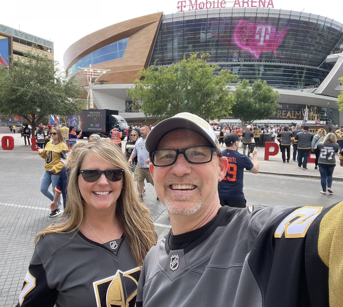 telluridenative's tweet photo. We are back, #VGKsection7!
Sad we haven’t been able to make all the games, but looking forward to this one!
#season6loyalists
#cupin6
#UKnightTheRealm https://t.co/VvuqzgT1IS