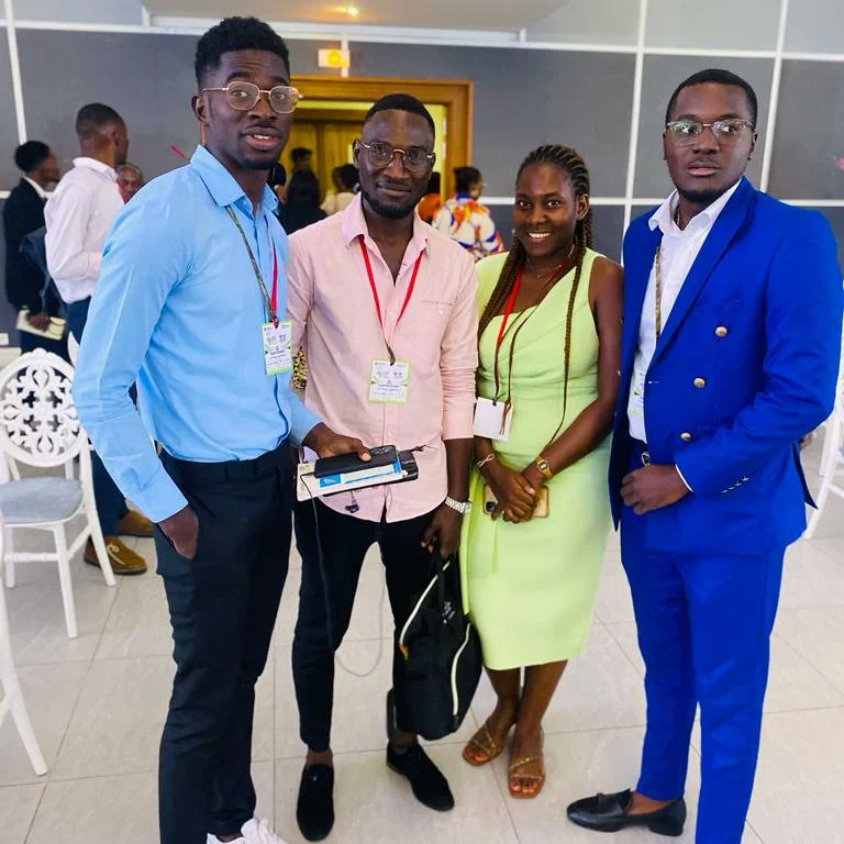 loic_MKG's tweet photo. Participation à la Rencontre Africaine du Tourisme Durable,organisée par RAPT à Libreville au NOMAD.
Concilions Tourisme et Respect de l'environnement et de nos écosystèmes,Optons pour un développement de l'écotourisme au Gabon et En Afrique.
#ongddb
#RAPT
#TourismesansFrontière https://t.co/5PwsmscIpF