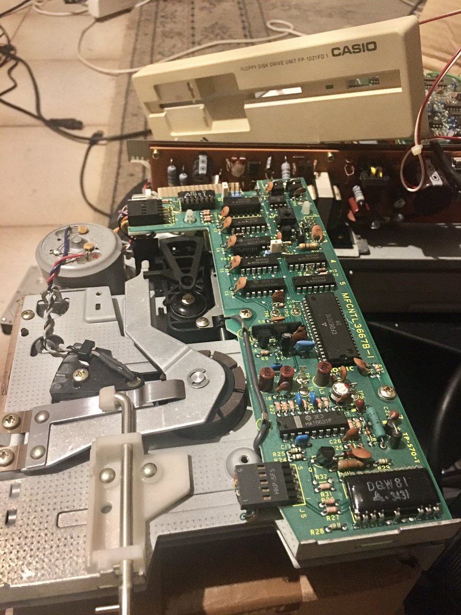 Trying to bring back to life my Casio FP-200 floppy disk drive unit which generates only errors after working fine for 30+ years… so cleaning the R/W heads but I’m not quite sure, what could be the problem
