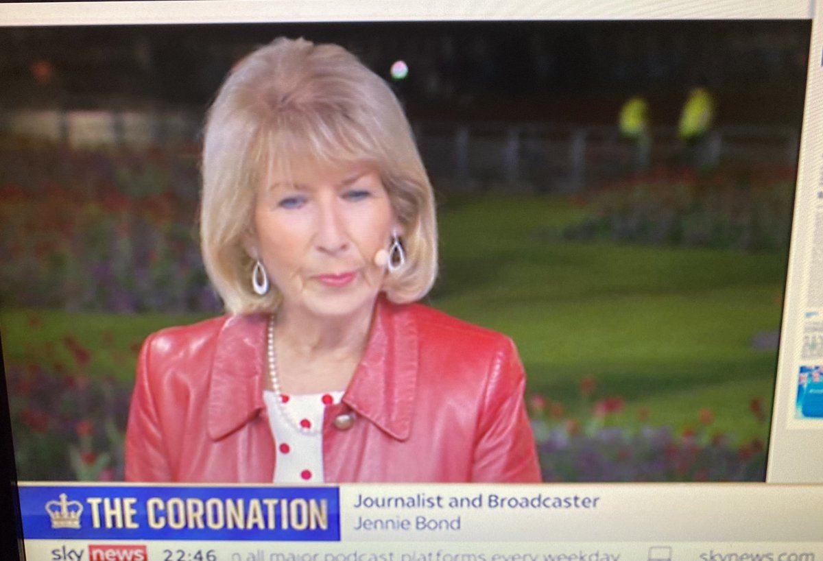 KnightAyton's tweet image. On @SkyNews now @AilsaJAnderson and @jenniebond1 are looking at tomorrow’s front pages #presspreview