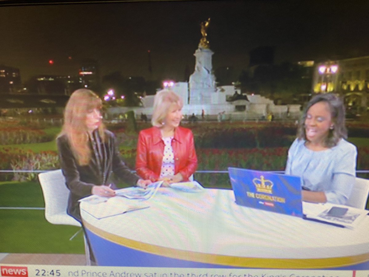 KnightAyton's tweet image. On @SkyNews now @AilsaJAnderson and @jenniebond1 are looking at tomorrow’s front pages #presspreview