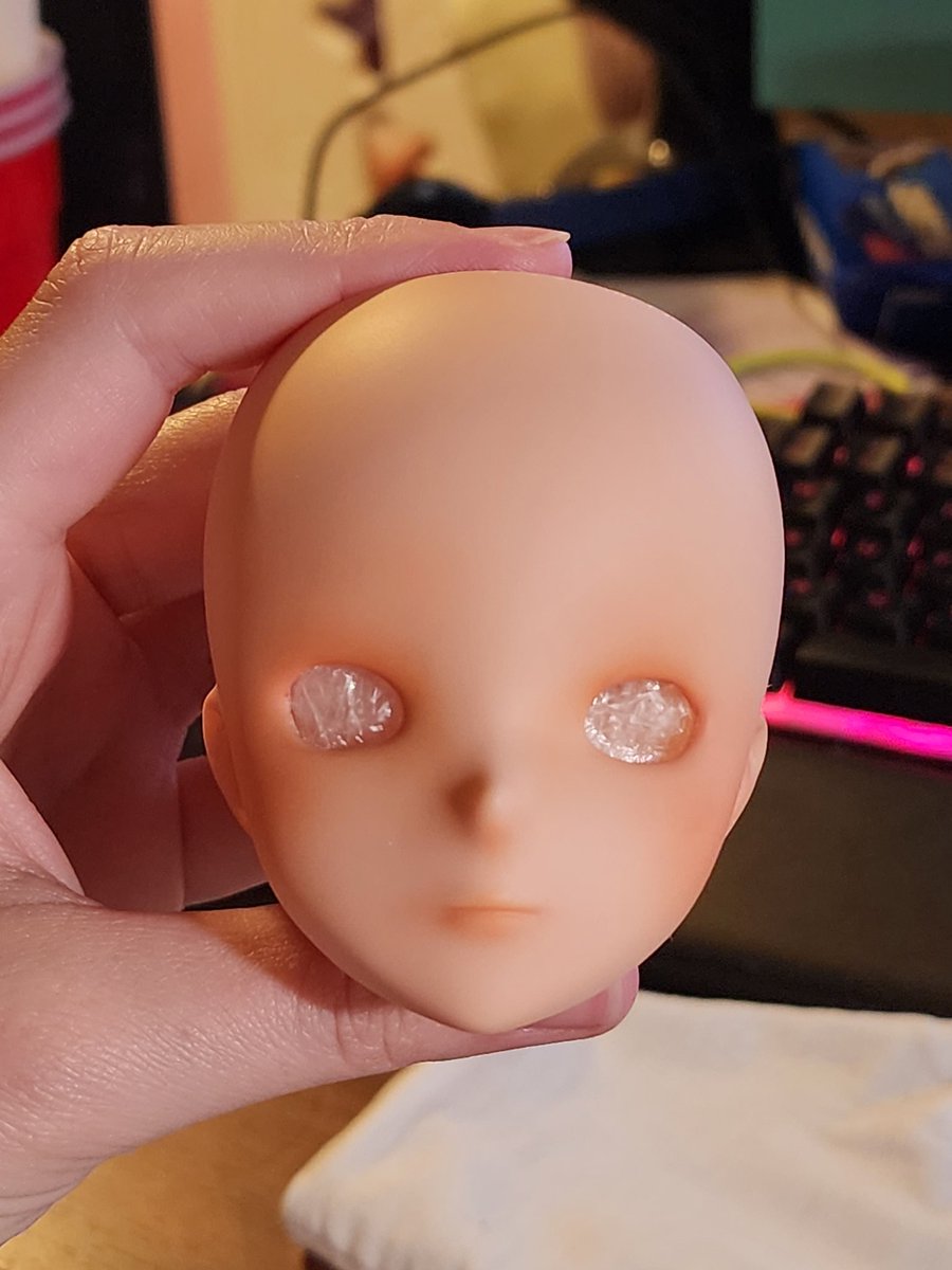 Blueefir3's tweet image. Y'all I finally did some 'art' look at this #smardoll I painted! It's Meldikai, Eiras Husband!

#bjd #faceup #smartdolls