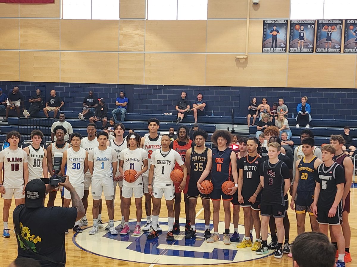 KimBaum125's tweet photo. Let the game begin! Jordan Clarkson All-Star game.  San Antonio All-stars vs. Austin All-Stars. @Bradenbaum33 https://t.co/BGwtIs3cWd