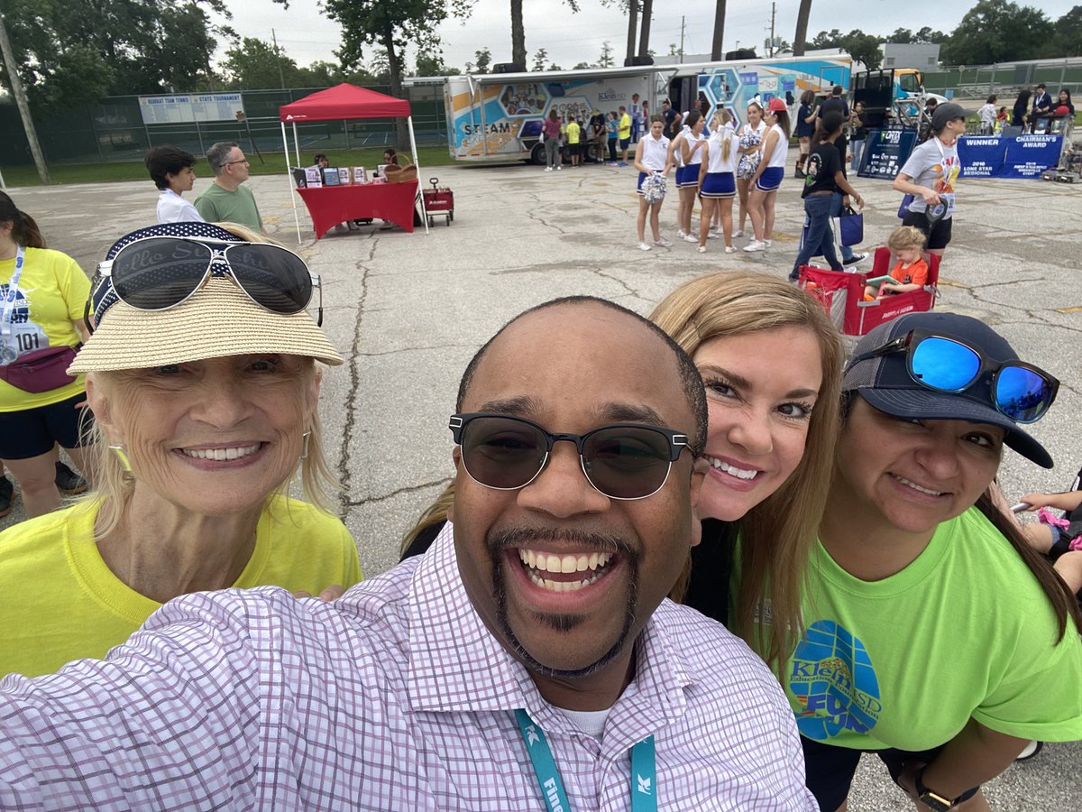 Had a blast at the @KleinFoundation Fun Run today! What a great turn out and performances by the @KleinCainHSBand Steel Drum Band, the @KleinForestBand Jazz Orchestra and our very own @KleinISD Deedra Davis! #KleinFamily