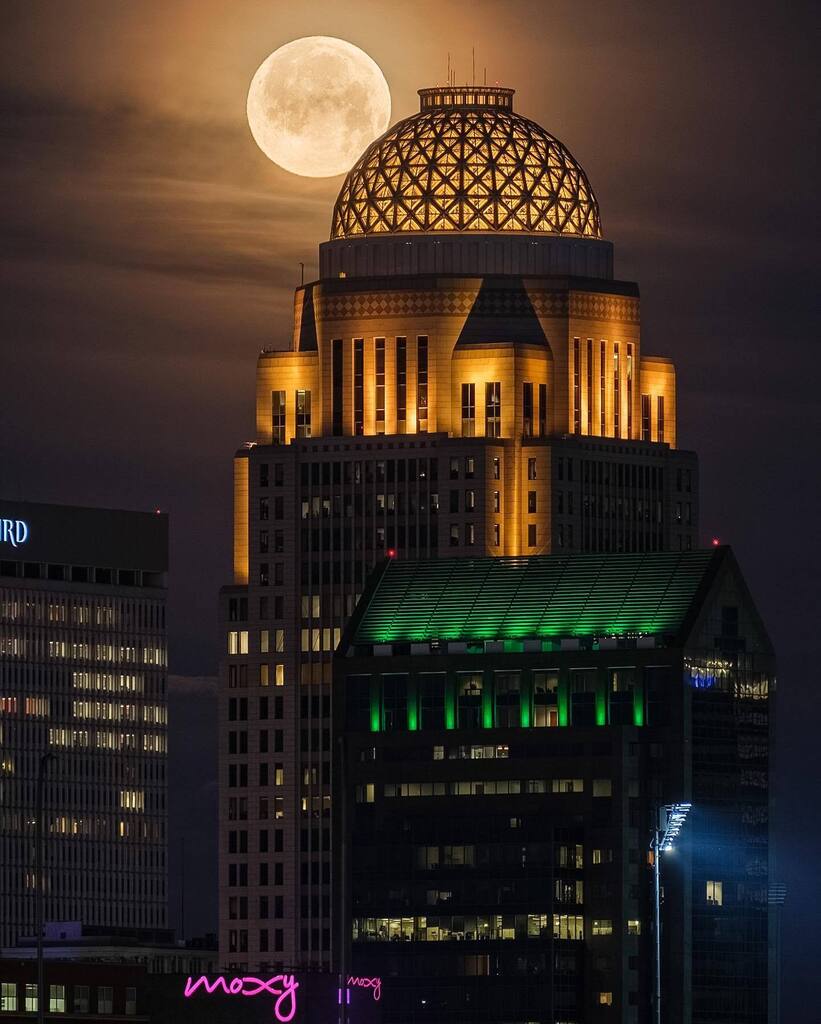 stevegrider's tweet photo. Flower Moon. 
#fullmoonphotography #fullmoon #flowermoon
Adventures with @u2photography https://t.co/lU6hGCCXbe https://t.co/AObaN26OGL