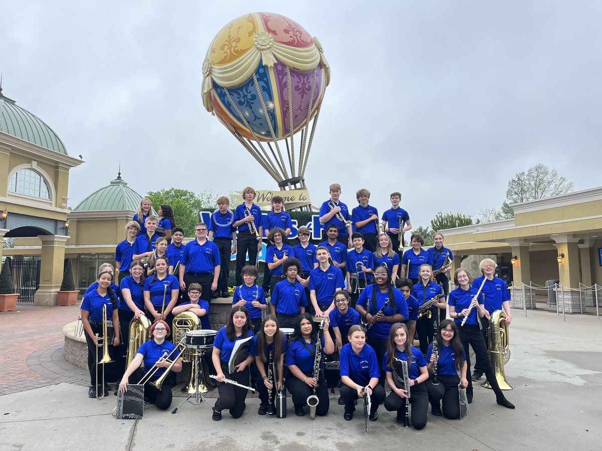 otmstigerbands's tweet photo. The before and after. OT Band played their hearts out on some really tough music - hard work pays off! 1 ratings across the board! Congrats to @CTMSBands - we had a GREAT day! ☺️🎶 @OTMSTigerPride https://t.co/oouC1vPein