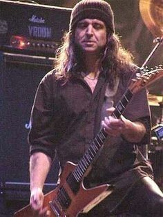 Happy Birthday Phil Campbell (62) 